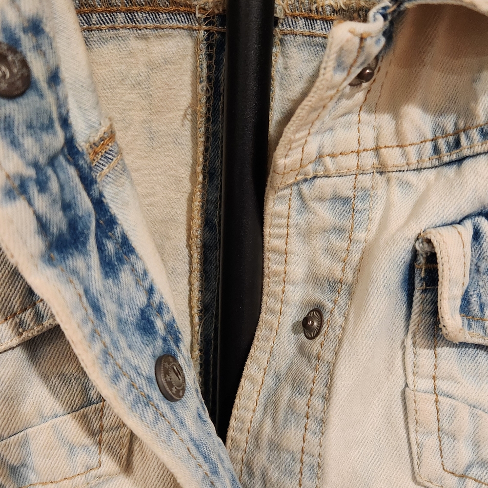 Bleach Washed Denim Jacket - Picture 3 of 8